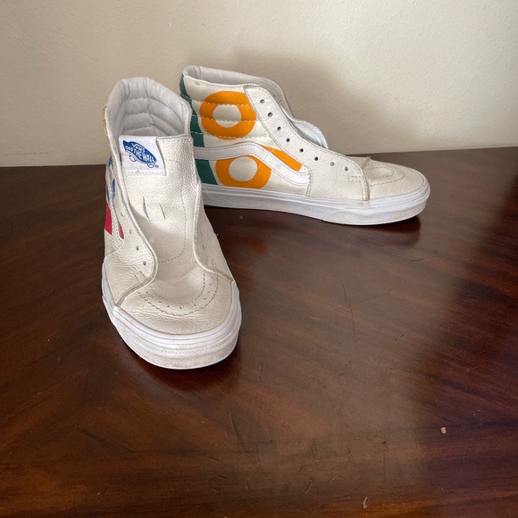 Vans - Picture 1 of 3
